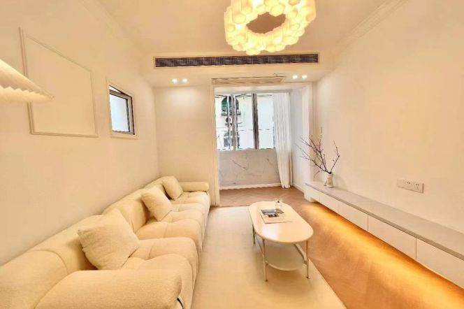 Weining rd/modern 1br 2lr/all bright room/central AC/cozy&spacious@L2