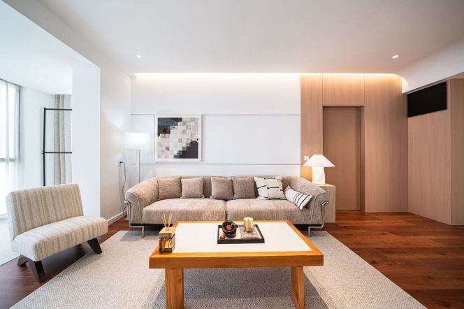 3br,170sqm, floor heating, big windows, dishwasher, dryer, Oven,cc, 26.6k