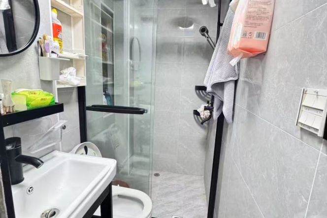 Nice yard 1Br/1Lr/1Bt apt nr Hongqiao rd,M3/4/10