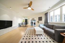 2 Brs, 1 Living room with Central ac/Floor heating/Oven, 120 sqm @ Yishan metro L9