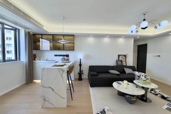  2BR high-rise with Floor heating @Jing'an L2/11/14  &Parking 