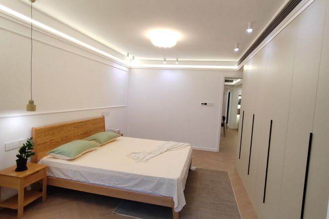 Brand new/modern 2br 2lr/all bright room/110 sqm/Changshou rd@L13/7