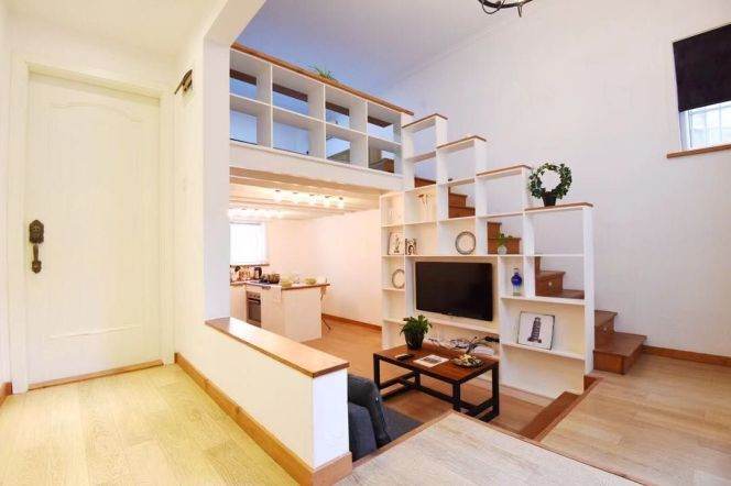 Lovely modern 2 BR 2 BA near Dapuqiao line 9 