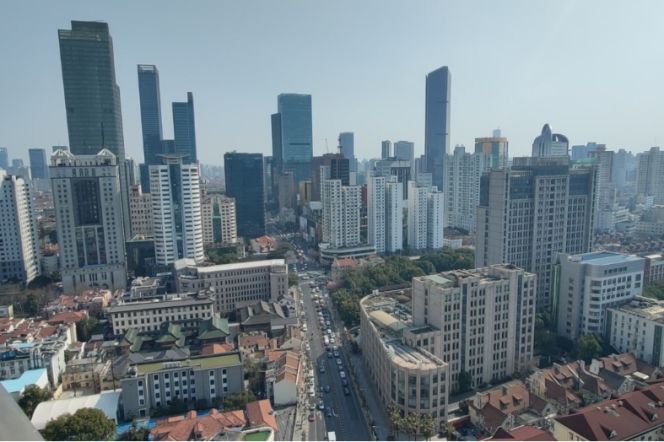 Premium 2BR · | High Floor View | 25,000 RMB/month