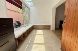 Entire Building 3br-3bath@West Nanjing Road