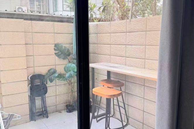 Nice yard 1Br/1Lr/1Bt apt nr Hongqiao rd,M3/4/10