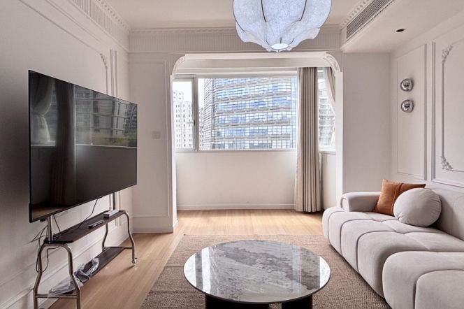 1Bdr 1Bath /Spacious&Bright /Line3/4/10 Hongqiao Rd/Elevator/Xujiahui/nice view