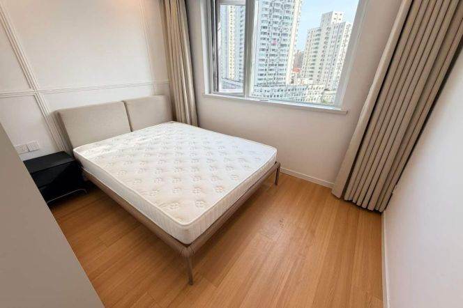 Xujiahui/modern 1br 2lr/elevator/bright room/brand furniture@L11/1/9