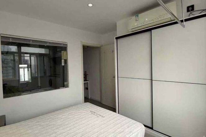 jiangning rd station one bedroom