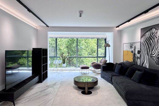  2Bdrs 2baths/Modern&Spacious/L3/4/10 Hongqiao Rd/Huge Balcony/Nice view/elevator