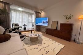 Peaceful Retro-Style 2BR Residence nr Century Park