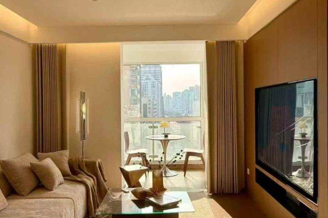 Jiashan rd/modern 1br 2lr/open balcony/nice compound/brand furniture@L12/9