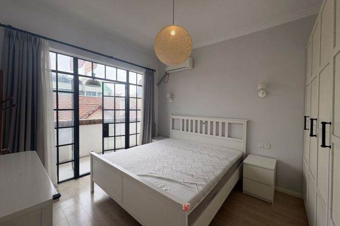 Furnished 2BD w. Heating@Changshu Road Station