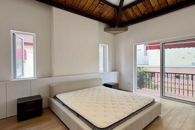 Whole Building · West Nanjing Road | 36,000 RMB/month