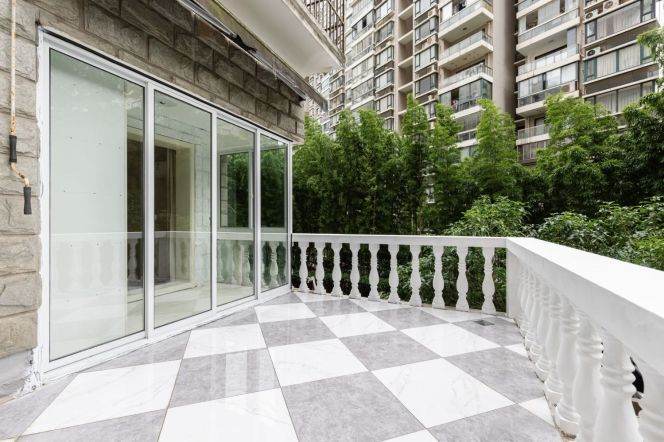 Charming 2+1BR Elevator Apt w/Big Terrace nr Wuning Rd Station