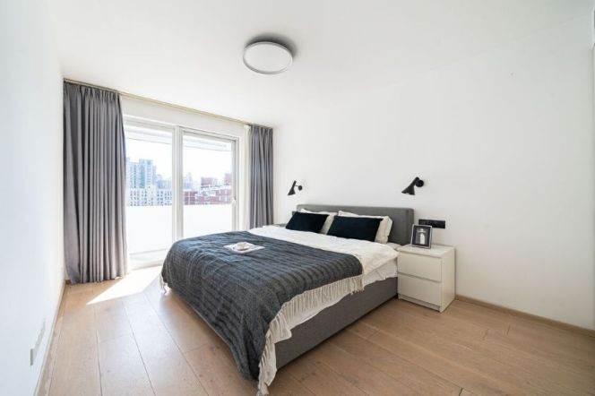 High-ending Renovated 2Br Xintiandi 