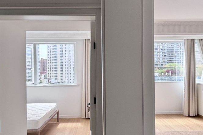 1Bdr 1Bath /Spacious&Bright /Line3/4/10 Hongqiao Rd/Elevator/Xujiahui/nice view