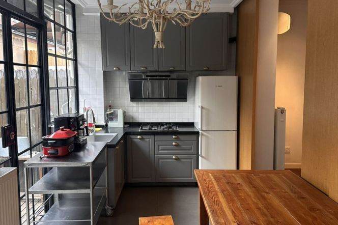 Quite 1br with Private Garden @Wuyuan Road,Line 1/7/10