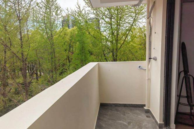 New building 1 br with lift in XuHui, easy to L 3 CaoXi Rd St.+ L 1/12 CaoBao Rd St.