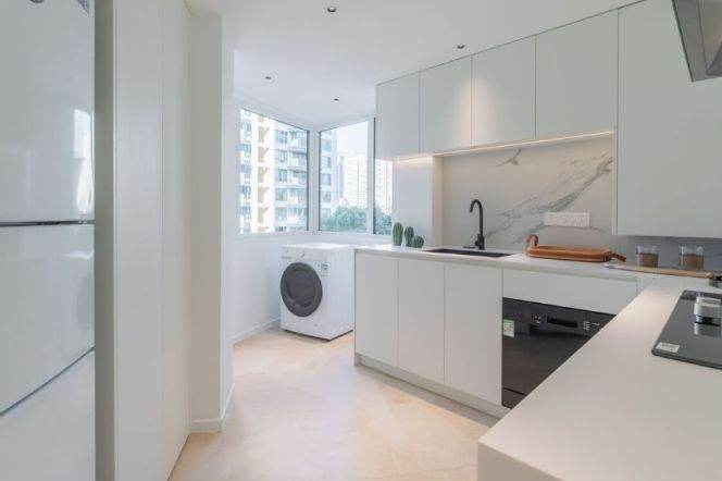 Oriental Manhattan — Executive 3BR in Xujiahui — 28,050 RMB