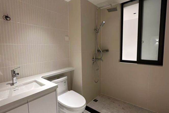 Decent 2bedrooms with AC and floor heating in 'HuangPu'