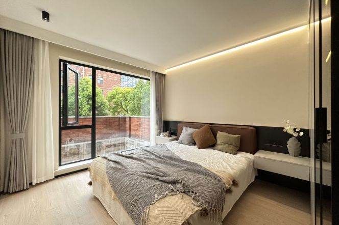 Gubei, 1Terrace, 2Br 2Ba 120Sqm, Songyuan rd./Yili rd., L10