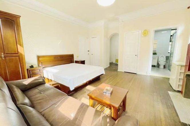 1 br near L10 shanghai library station+high ceiling