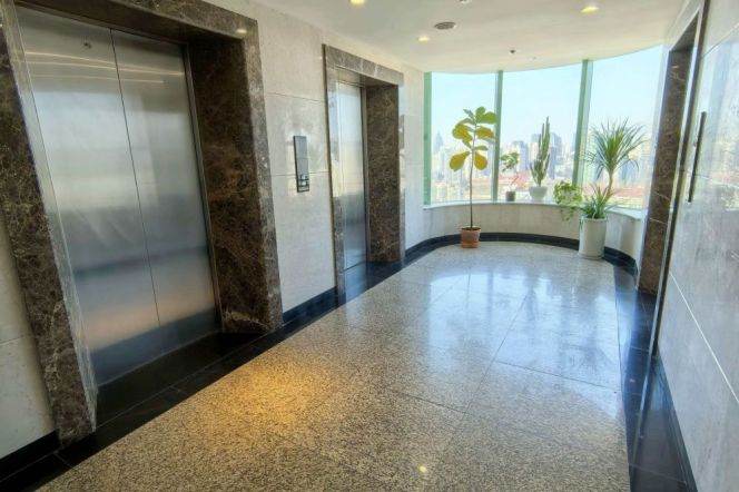 Renovated 3BR 2BA High-Floor w/Heating on Zhenning Rd