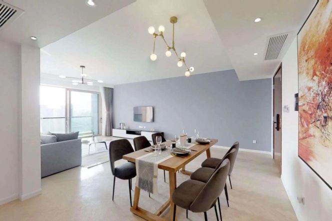 Huge 4br-230sqm in nice compound with heating Gym& Pool 