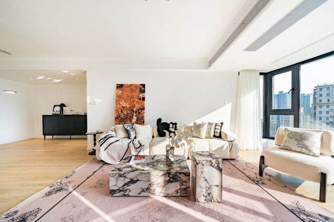 Spacious 3brs&2baths@high rise near Changping Road