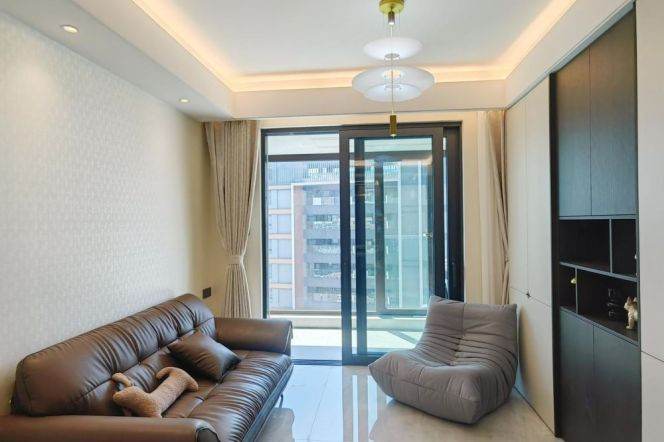 Modern 3 br with nice river view in XuHui near West Bund. L11 LongYao Rd st
