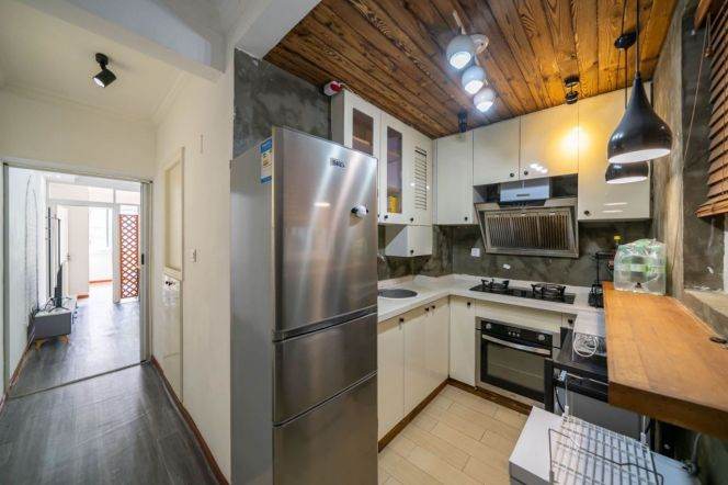 Charming 1Br/1Lr/1Bt apt nr West nanjing rd,M2/12/13