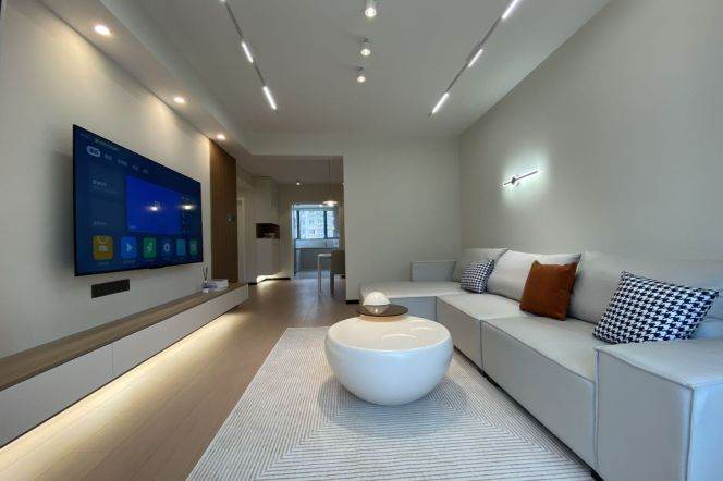 2 Brs, 1 Living room with Central ac/Bathrub/Dryer, 100 sqm @ Weining metro L2