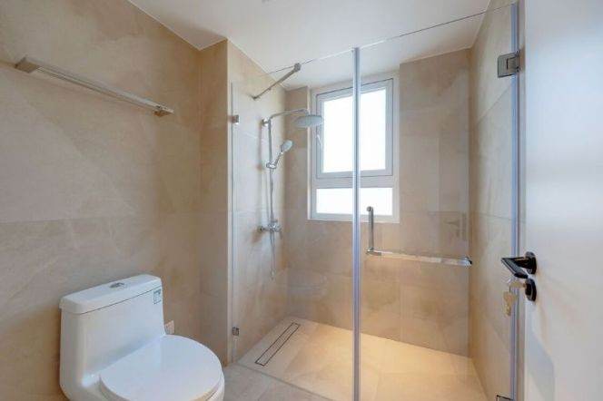 Spacious&Bright, 3Br 2Ba 138Sqm, Loushanguan rd., L2/15