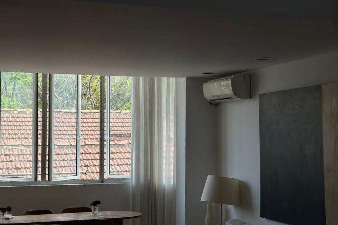 Good lighting 1br loft near Jiangsu Road/Jing'an Temple