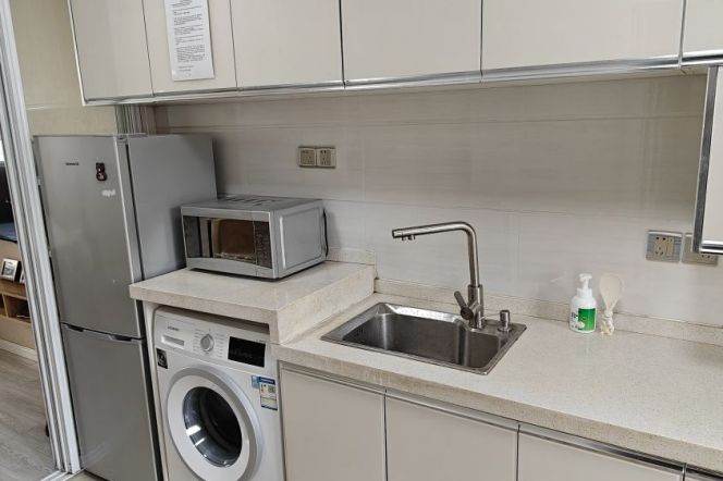 Xietu Road - Modern 1R Studio - Prime Xuhui Location