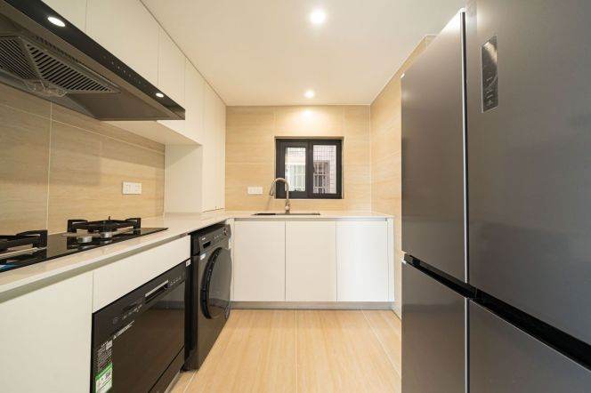 modern 2brs floor heating modern furniture near line 13 and Su zhou river 