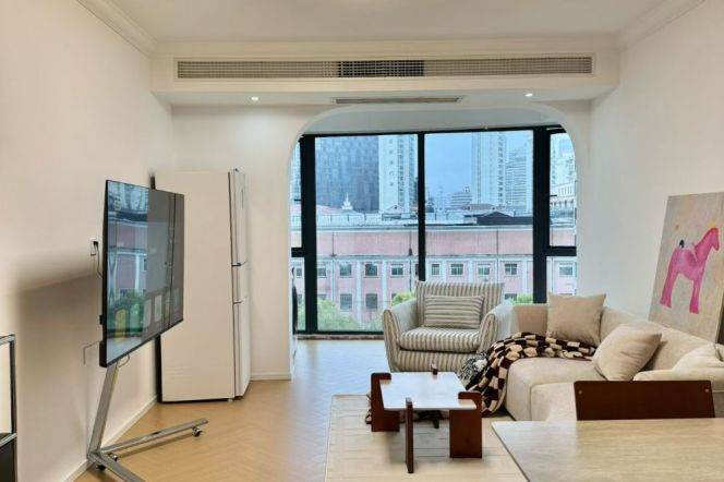 Modern 2Brs/2Lrs/1Bt apt nr Jiangning rd,M13