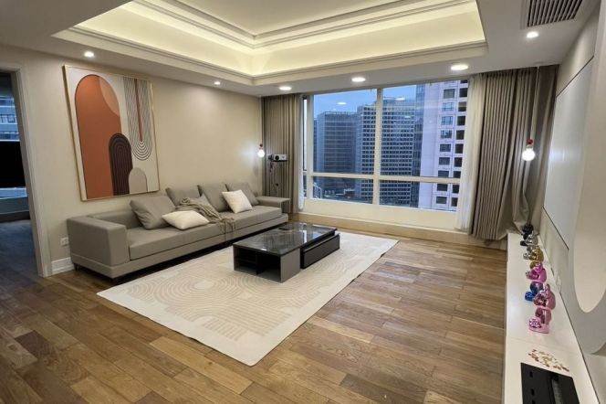 Spacious 3BR 3BA 208m² Residence nr Hanzhong Rd Station