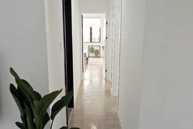 Haihua Garden — Spacious 3BR near Dapuqiao — 16,800 RMB