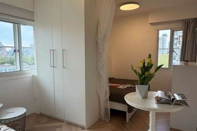 zhaojiabang rd station one bedroom