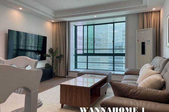 Spacious&Bright 3+1Bdrs 2Baths Apt+Large Balcony+Suzhou Creek View+Han Zhong Rd Metro