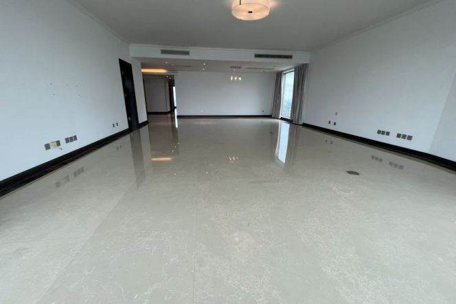 great river view 4brs beside Huang pu river in Lujiazui IFC Huang pu river line 9 