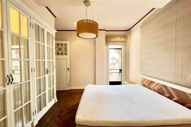 Heritage APT 2BR 2Baths Balcony Jing’an Temple 25k