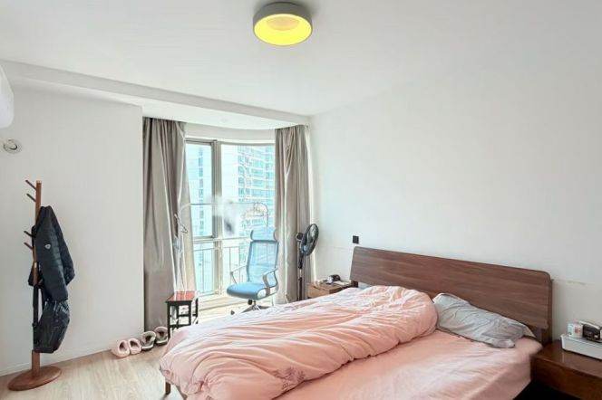 Yunhe Garden -2beds - decent entrance- floor heating- Elevator-Jing’an Temple 