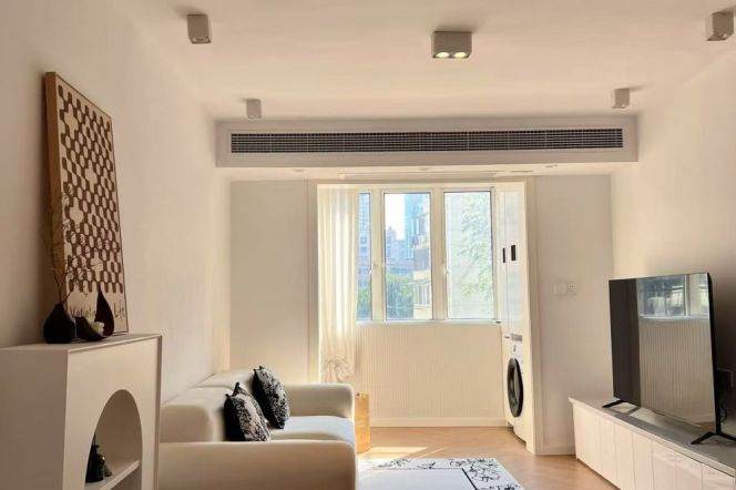 loushanguan rd elevator 2BR/Big living room@L2/15