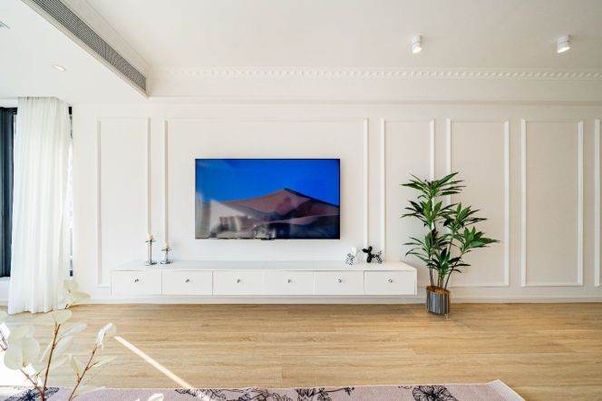 Spacious 3brs&2baths@high rise near Changping Road