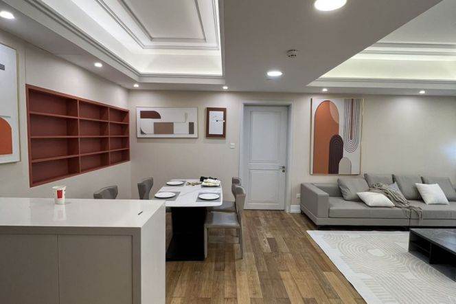 Spacious 3BR 3BA 208m² Residence nr Hanzhong Rd Station