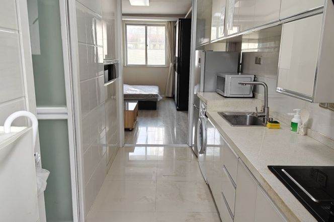 Xietu Road - Modern 1R Studio - Prime Xuhui Location