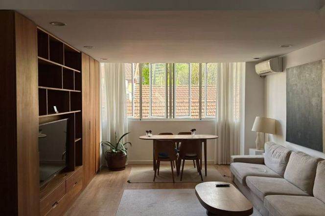 Good lighting 1br loft near Jiangsu Road/Jing'an Temple